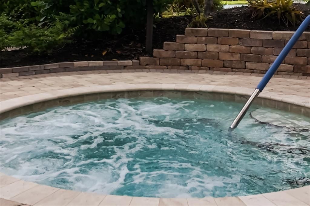 For Sale: $360,000 (2 beds, 2 baths, 1528 Square Feet)