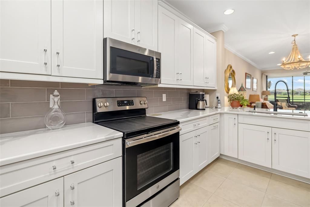 For Sale: $360,000 (2 beds, 2 baths, 1528 Square Feet)