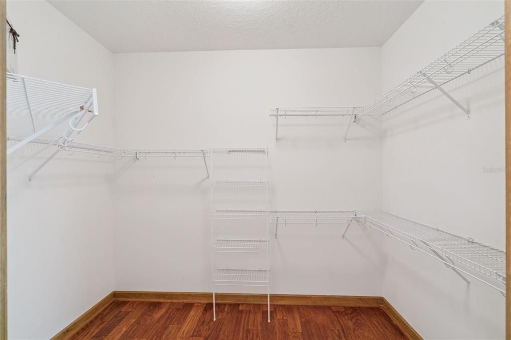 En Venta: $575,000 (3 camas, 3 baños, 2778 Pies cuadrados)