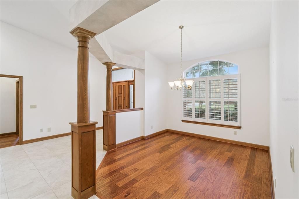 En Venta: $575,000 (3 camas, 3 baños, 2778 Pies cuadrados)