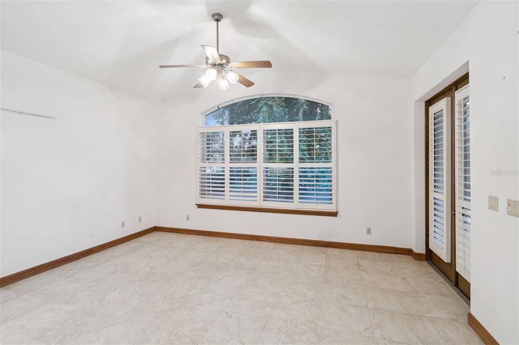 En Venta: $575,000 (3 camas, 3 baños, 2778 Pies cuadrados)