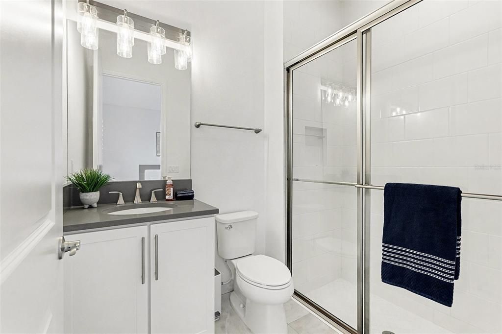 For Sale: $999,998 (5 beds, 5 baths, 3365 Square Feet)