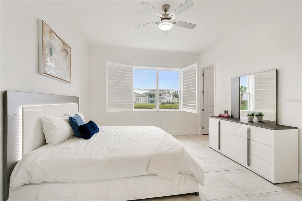 For Sale: $999,998 (5 beds, 5 baths, 3365 Square Feet)