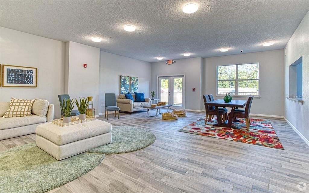 На продажу: $219,000 (2 спален, 0 ванн, 1030 Квадратных фут)