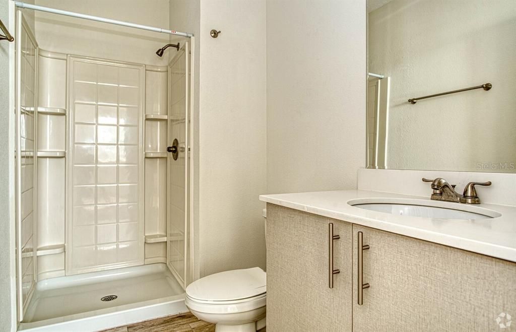 На продажу: $219,000 (2 спален, 0 ванн, 1030 Квадратных фут)