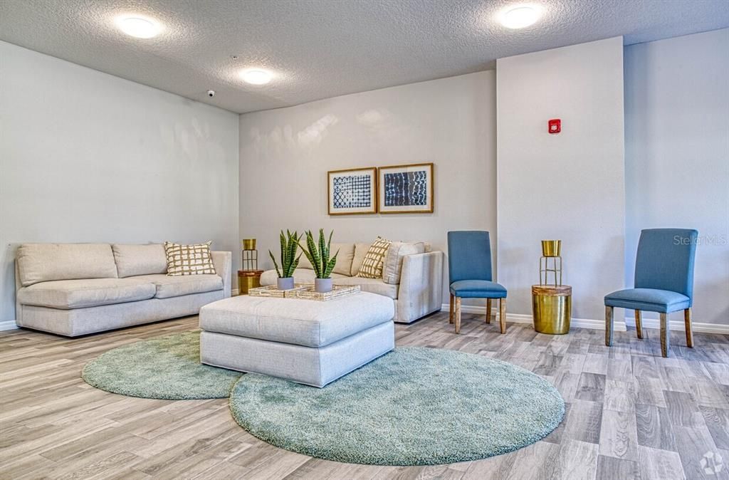 На продажу: $219,000 (2 спален, 0 ванн, 1030 Квадратных фут)