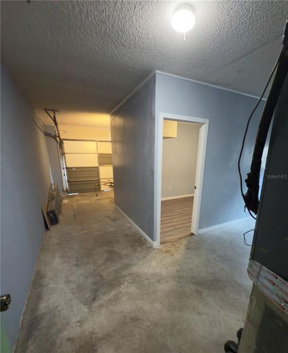 For Rent: $2,400 (2 beds, 2 baths, 1095 Square Feet)