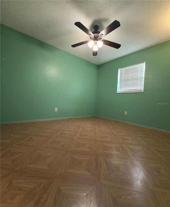 For Rent: $2,400 (2 beds, 2 baths, 1095 Square Feet)