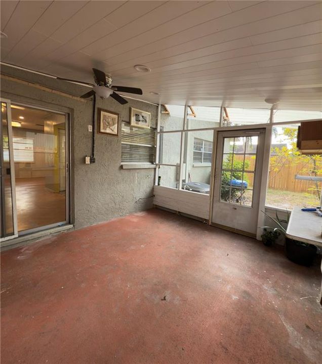 For Rent: $2,400 (2 beds, 2 baths, 1095 Square Feet)