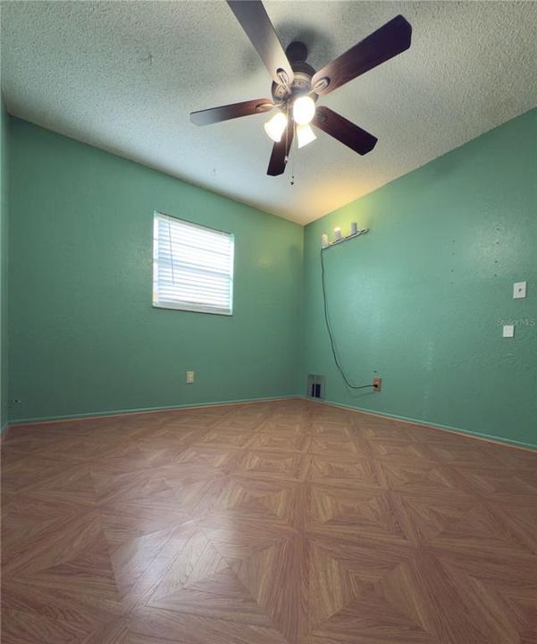 For Rent: $2,400 (2 beds, 2 baths, 1095 Square Feet)