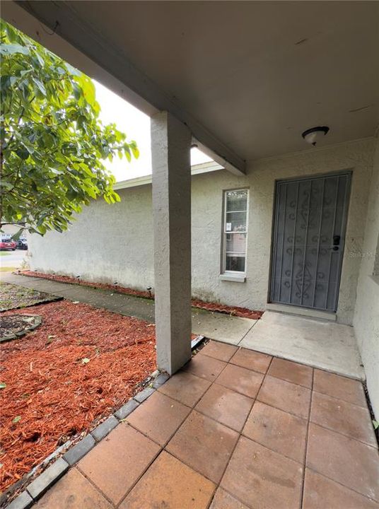 For Rent: $2,400 (2 beds, 2 baths, 1095 Square Feet)