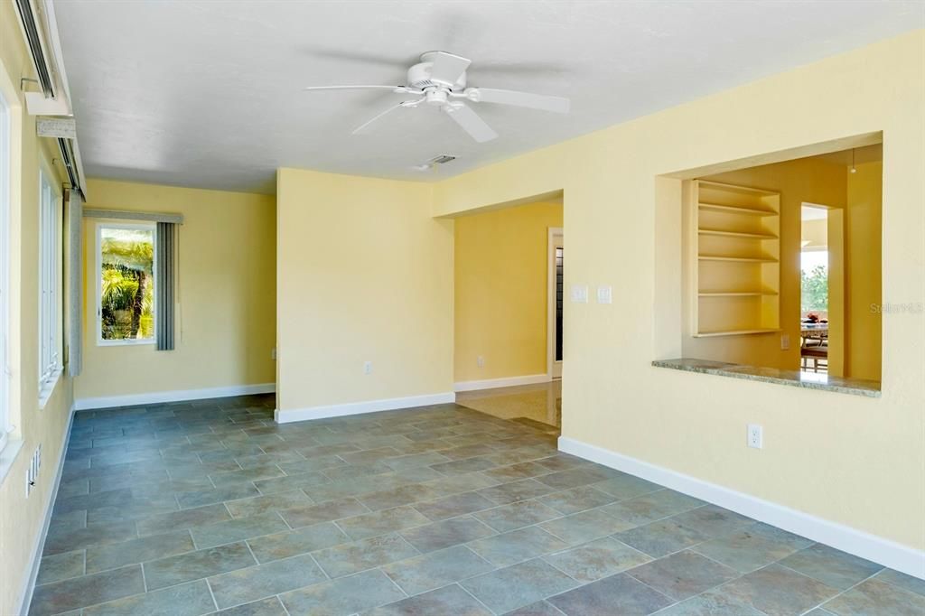 待售: $670,000 (2 贝兹, 2 浴室, 1604 平方英尺)