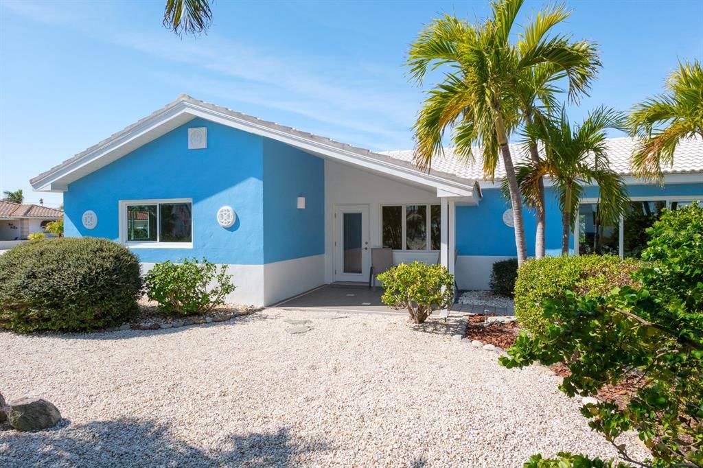 待售: $670,000 (2 贝兹, 2 浴室, 1604 平方英尺)