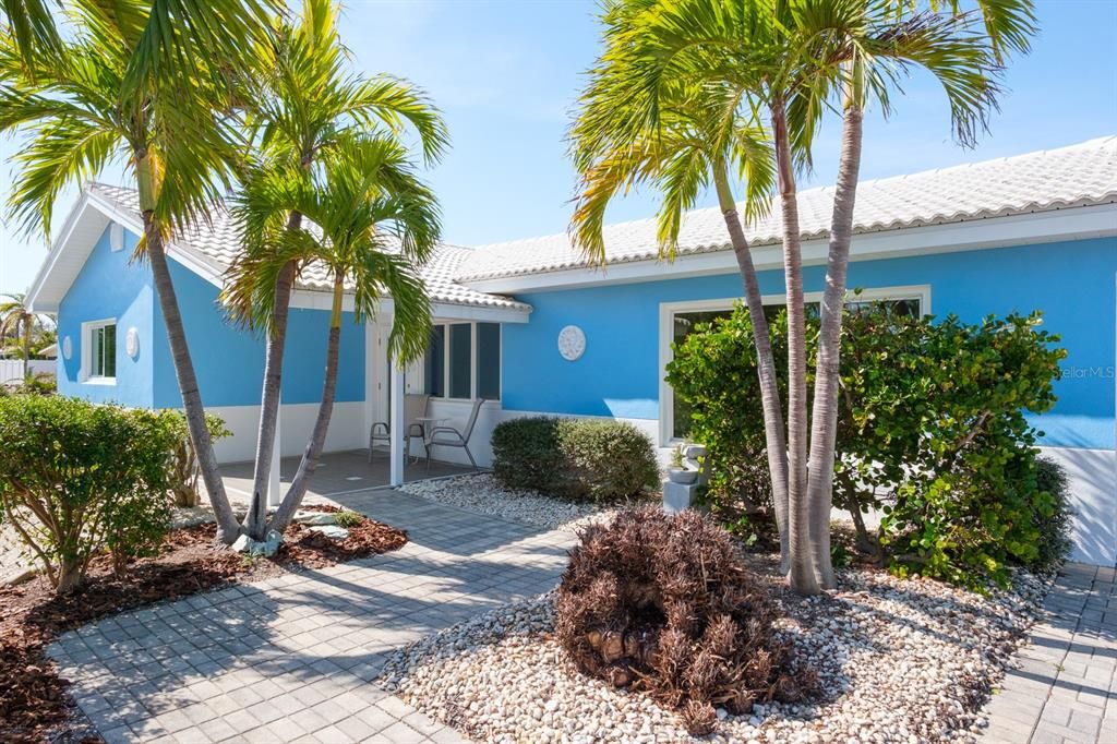 待售: $670,000 (2 贝兹, 2 浴室, 1604 平方英尺)