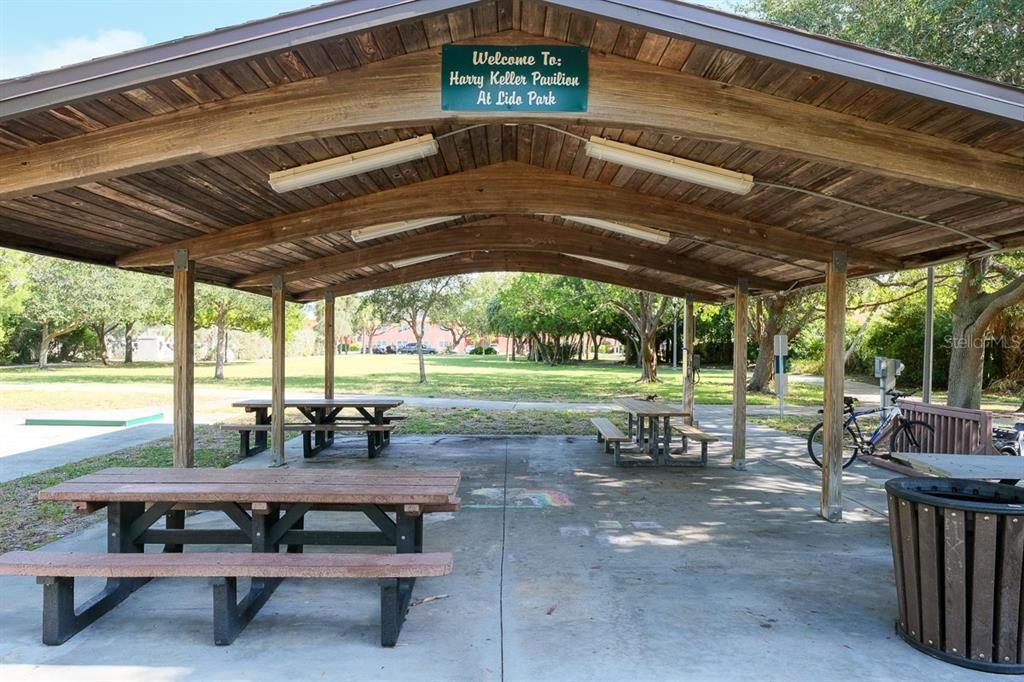 待售: $670,000 (2 贝兹, 2 浴室, 1604 平方英尺)