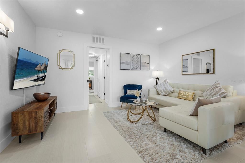 For Rent: $4,500 (2 beds, 2 baths, 900 Square Feet)