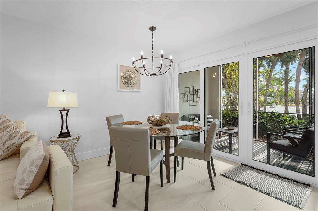 For Rent: $4,500 (2 beds, 2 baths, 900 Square Feet)