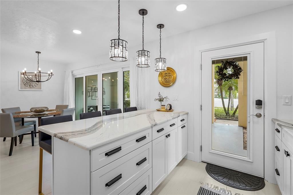 For Rent: $4,500 (2 beds, 2 baths, 900 Square Feet)