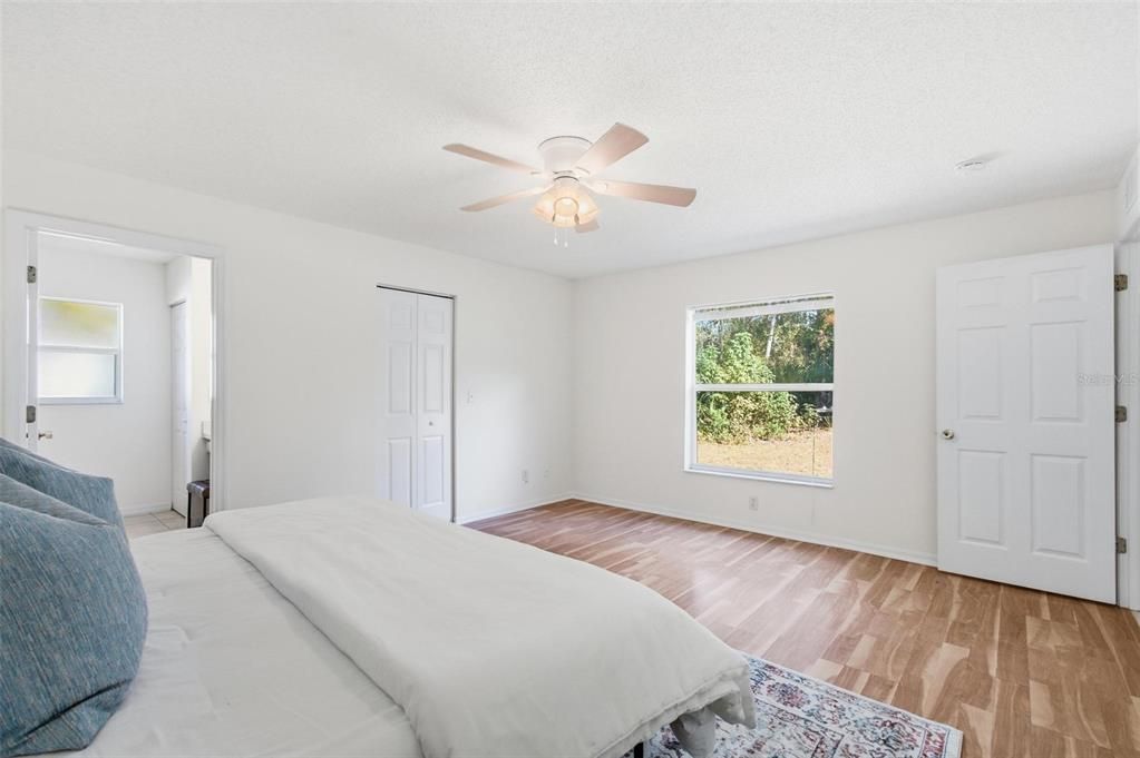 For Sale: $329,900 (3 beds, 2 baths, 1859 Square Feet)