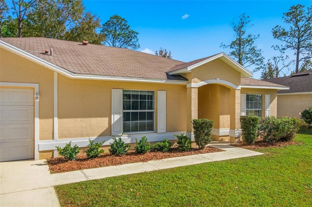 For Sale: $329,900 (3 beds, 2 baths, 1859 Square Feet)