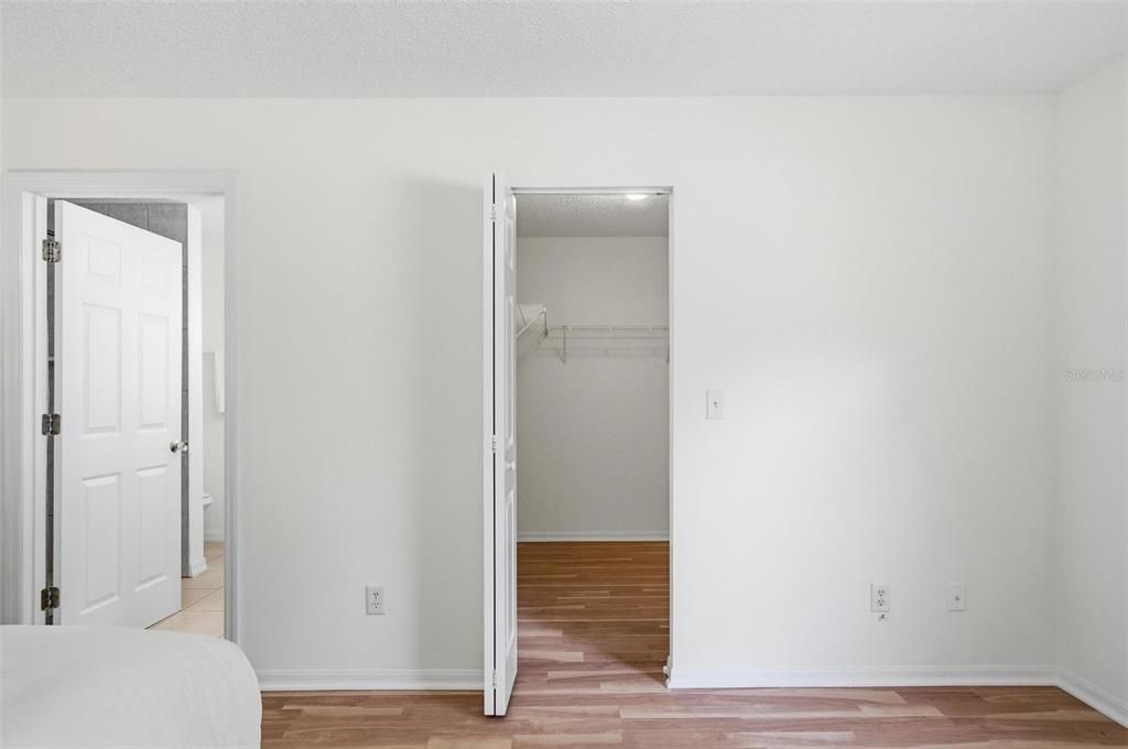 For Sale: $329,900 (3 beds, 2 baths, 1859 Square Feet)