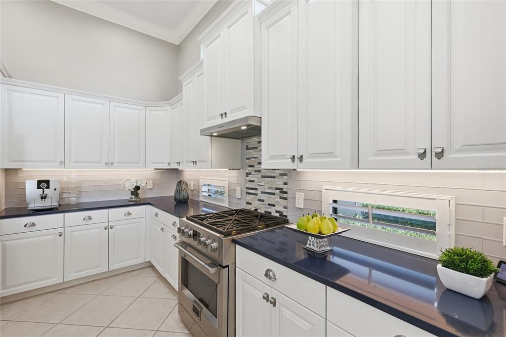 For Sale: $929,900 (3 beds, 3 baths, 2658 Square Feet)