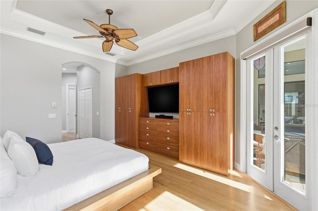 For Sale: $929,900 (3 beds, 3 baths, 2658 Square Feet)