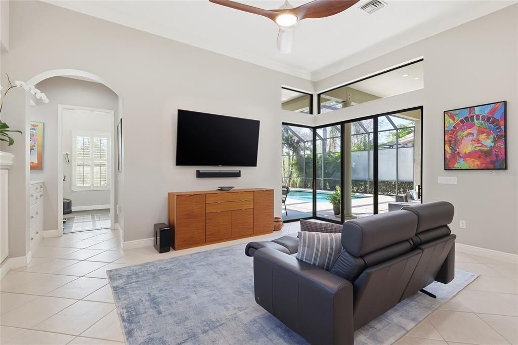 For Sale: $929,900 (3 beds, 3 baths, 2658 Square Feet)