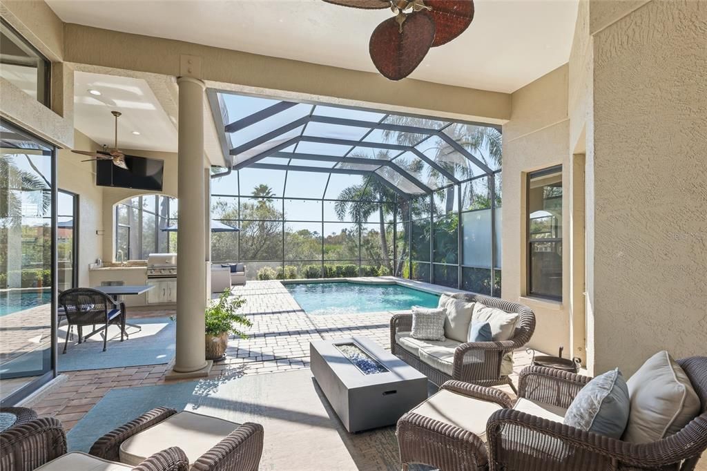 For Sale: $929,900 (3 beds, 3 baths, 2658 Square Feet)