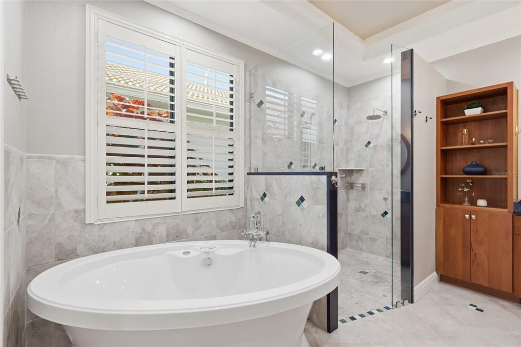 For Sale: $929,900 (3 beds, 3 baths, 2658 Square Feet)