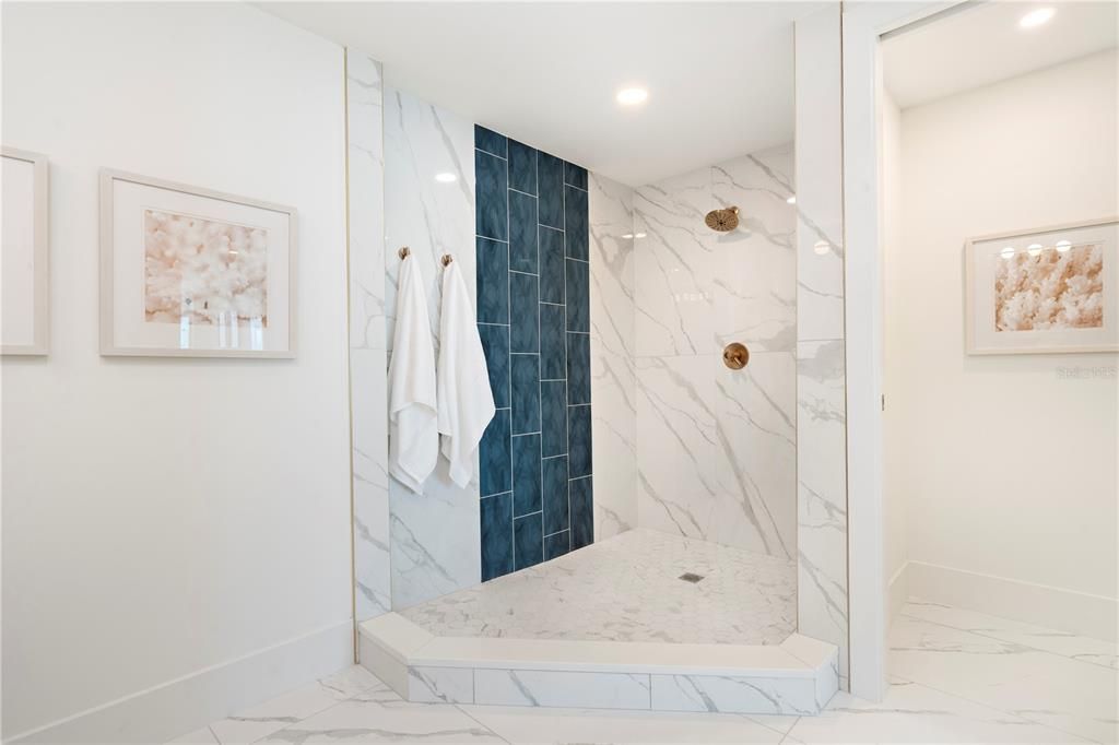 На продажу: $5,195,000 (3 спален, 3 ванн, 2631 Квадратных фут)