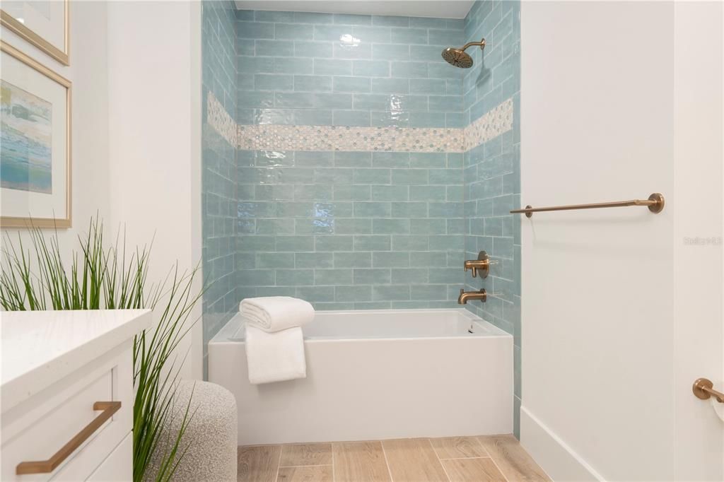 На продажу: $5,195,000 (3 спален, 3 ванн, 2631 Квадратных фут)