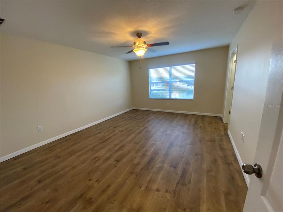 For Rent: $2,100 (3 beds, 2 baths, 1666 Square Feet)