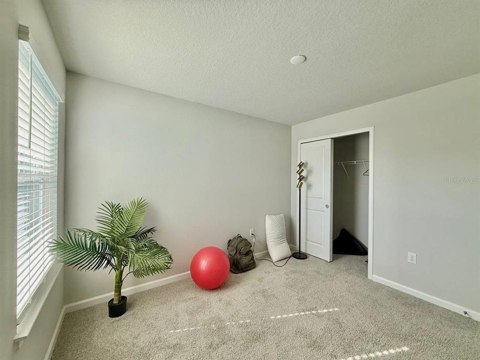 For Rent: $2,900 (3 beds, 2 baths, 1716 Square Feet)