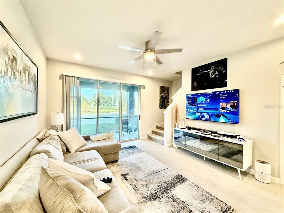 For Rent: $2,900 (3 beds, 2 baths, 1716 Square Feet)