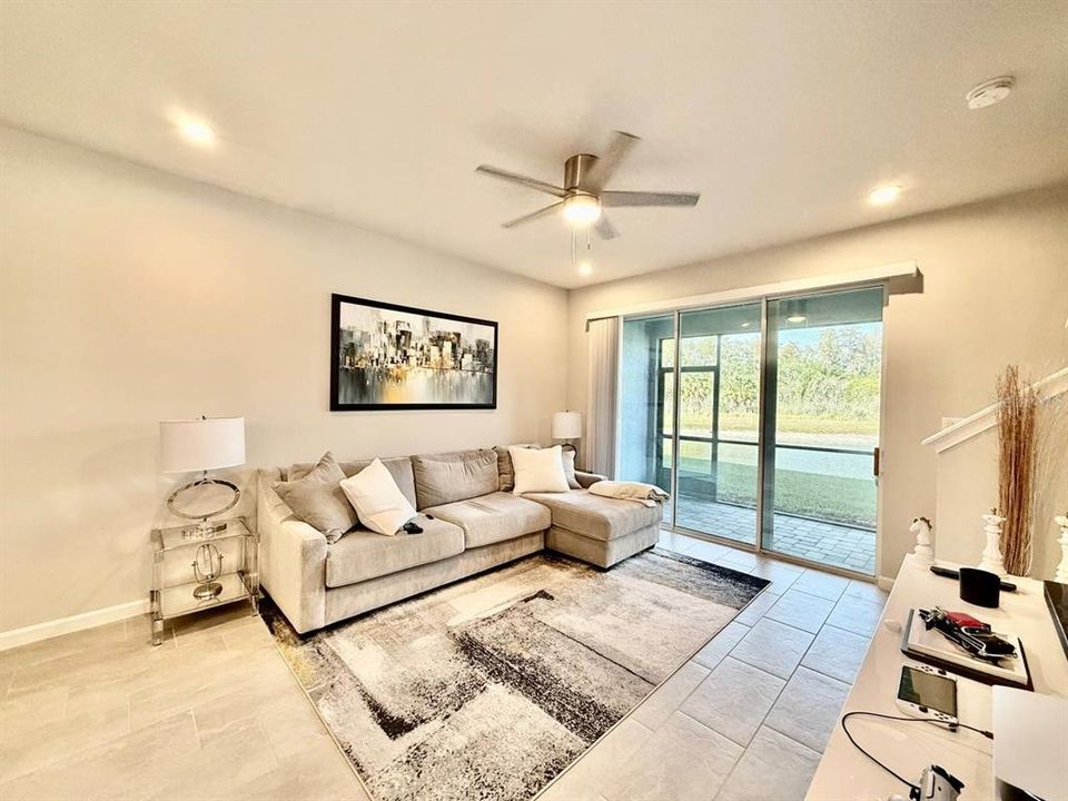 For Rent: $2,900 (3 beds, 2 baths, 1716 Square Feet)