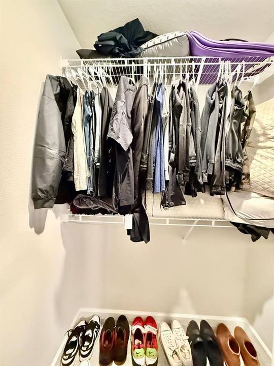 For Rent: $2,900 (3 beds, 2 baths, 1716 Square Feet)