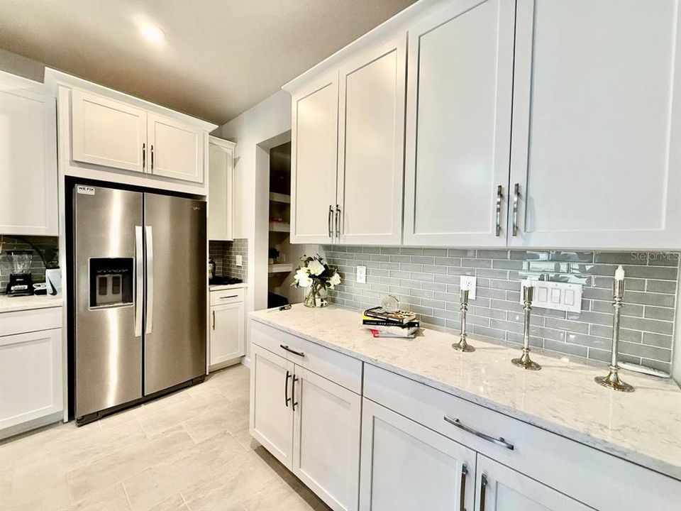 For Rent: $2,900 (3 beds, 2 baths, 1716 Square Feet)