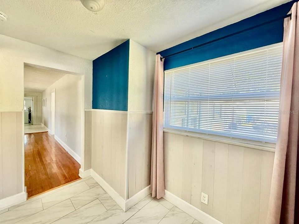 На продажу: $449,000 (3 спален, 2 ванн, 1094 Квадратных фут)