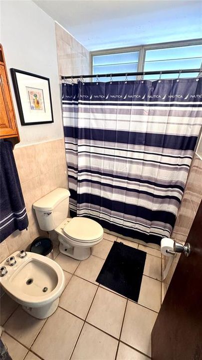 En Venta: $525,000 (4 camas, 2 baños, 1723 Pies cuadrados)