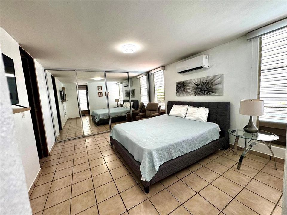 En Venta: $525,000 (4 camas, 2 baños, 1723 Pies cuadrados)