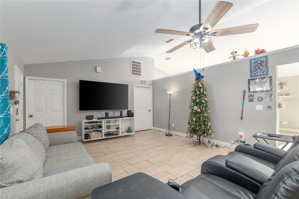 For Sale: $310,000 (4 beds, 3 baths, 2030 Square Feet)