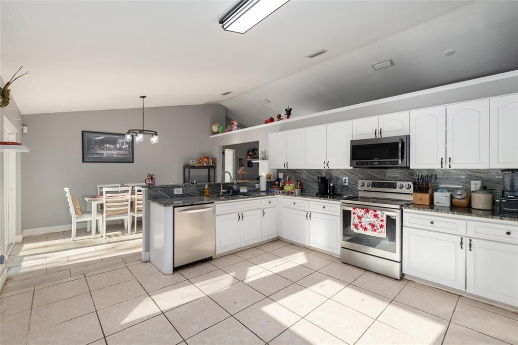 For Sale: $310,000 (4 beds, 3 baths, 2030 Square Feet)