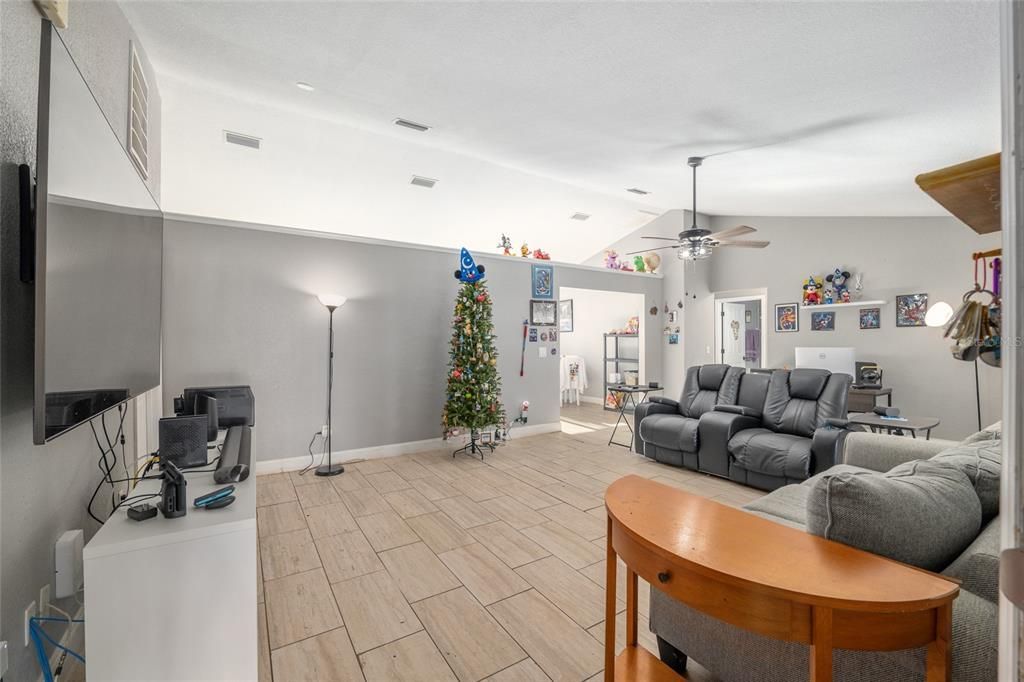 For Sale: $310,000 (4 beds, 3 baths, 2030 Square Feet)