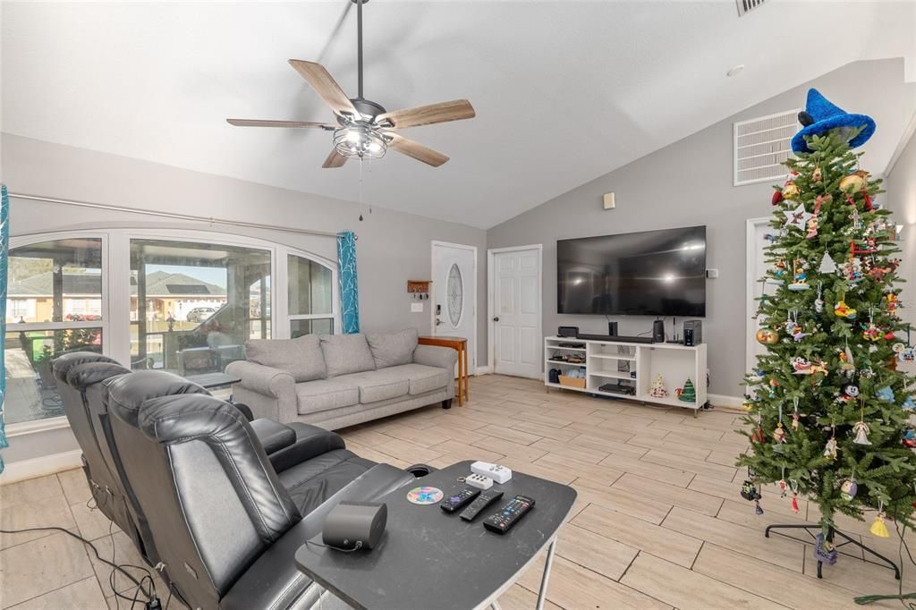 For Sale: $310,000 (4 beds, 3 baths, 2030 Square Feet)