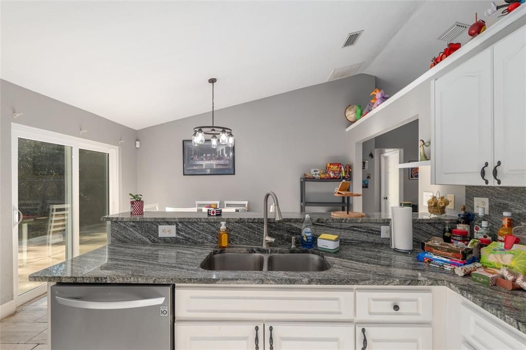 For Sale: $310,000 (4 beds, 3 baths, 2030 Square Feet)