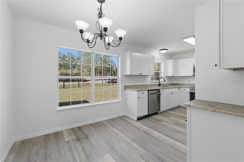 For Sale: $299,900 (3 beds, 2 baths, 1200 Square Feet)