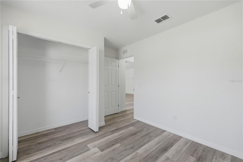 For Sale: $299,900 (3 beds, 2 baths, 1200 Square Feet)