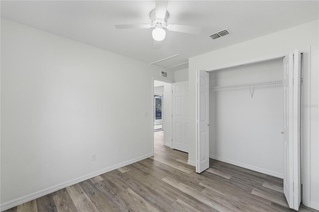 For Sale: $299,900 (3 beds, 2 baths, 1200 Square Feet)