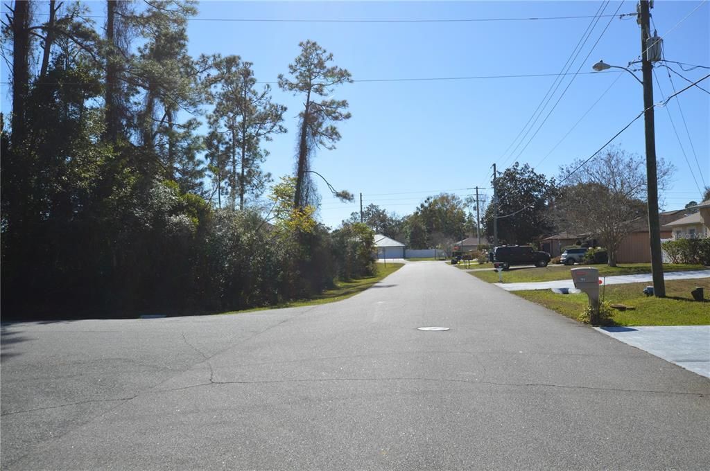 For Sale: $319,000 (3 beds, 2 baths, 1684 Square Feet)